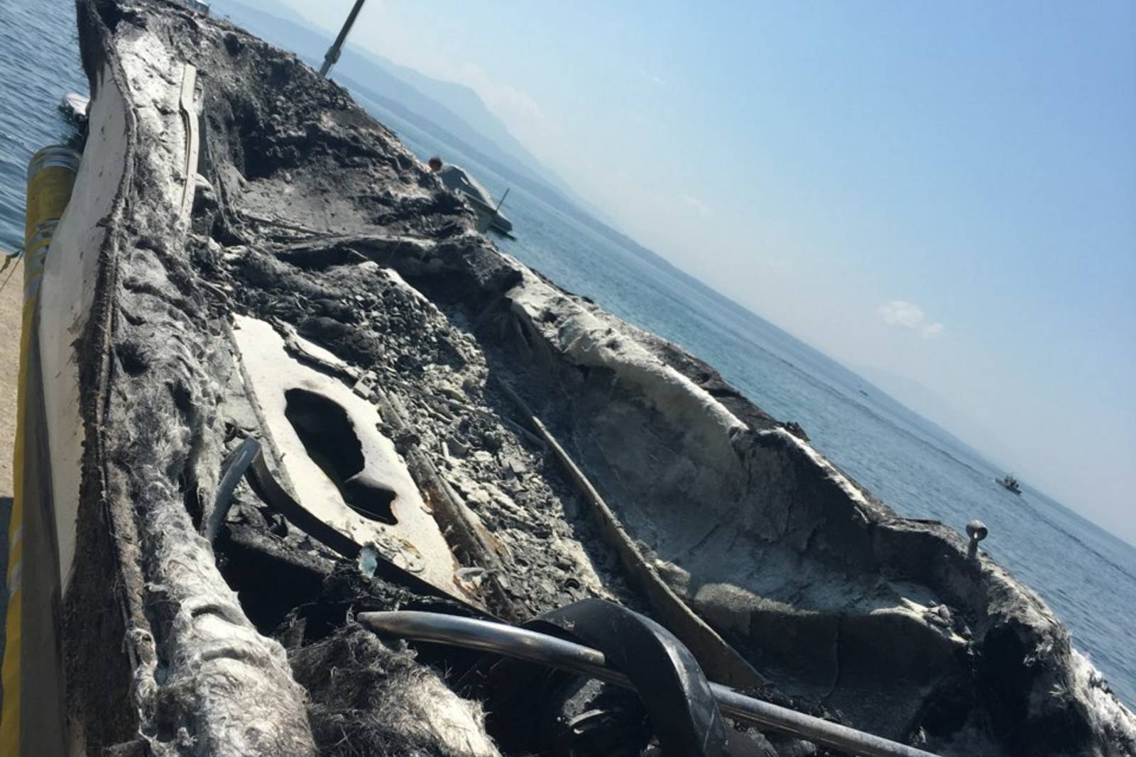 Un bateau a pris feu au bord du Léman, vers Rolle